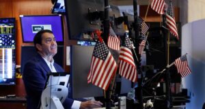 Raport rynkowy: karmienie Garles Wall Street

