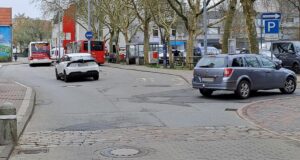 Bad Aldeslow: Ignoranci obywatele remontują w Hagenstrach

