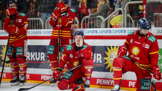 „Hot Hockey, Damn Hell”: nowy początek po upadku Deg

