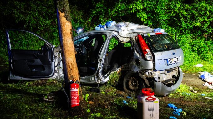 Automatyczne odbicie do Obertshausen przeciwko Baum - Dwóch młodych ludzi umiera | Hessenschau.de

