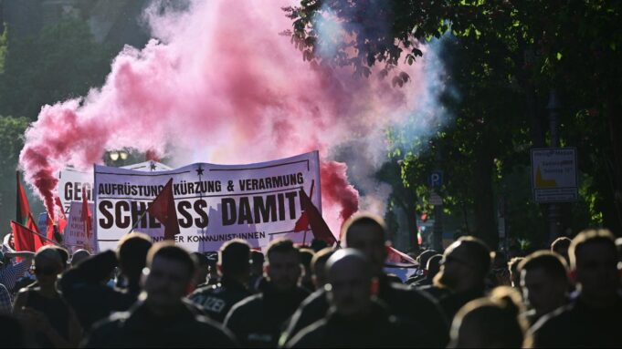 Demonstracje lewicowe: 1 maja w dużej mierze utrzymuje pokój

