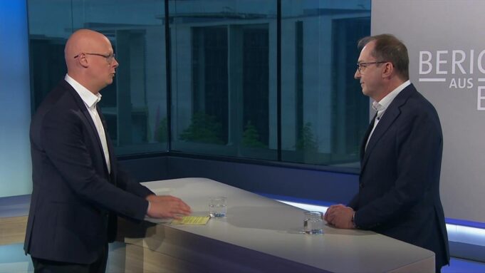 Dobrindt chce natychmiast zaostrzyć politykę imigracyjną

