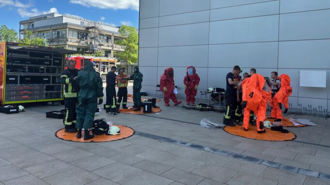 Gazy toksyczne występują w porodzie ewakuowanej przez Uni-Campus Marburg | Hessenschau.de

