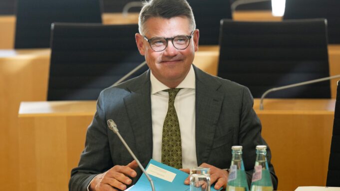 Komitet U zwolniony z Messari-Becker: Mansori ignoruje ostrzeżenie związane z renem | Hessenschau.de


