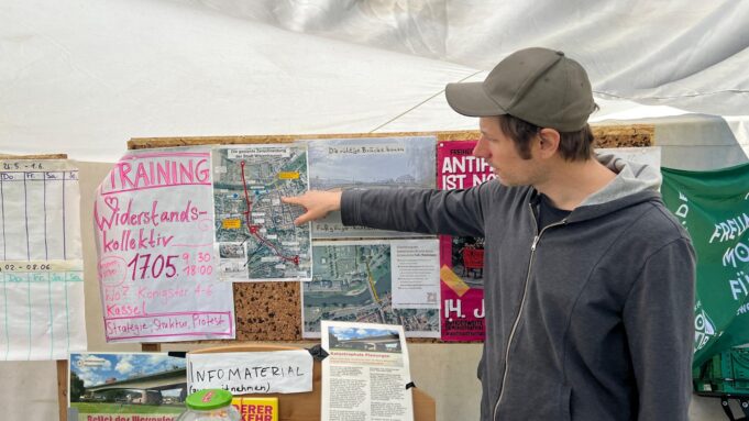Protest w Witzenhausen: Building One Bridge, inny | Hessenschau.de

