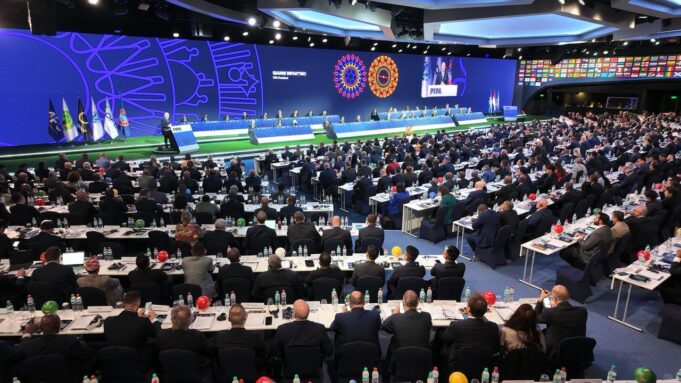 Protesty jako opóźnienie infantino: członkowie Rady Europejskiej FIFA opuszczają Kongres FIFA

