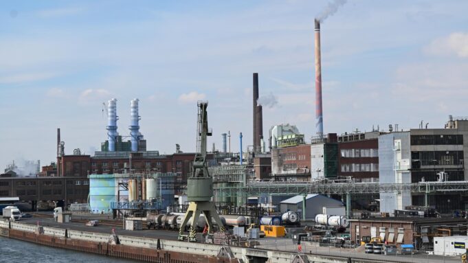 Zamknięta lokalizacja Bayer Frankfurt: 500 miejsc pracy w parku przemysłowym. Hessenschau.de

