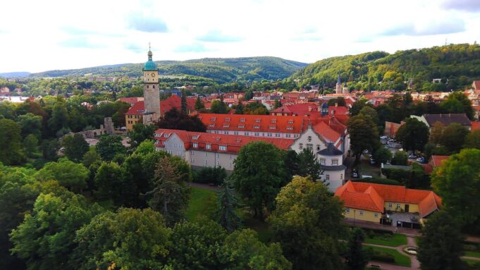 Frustracja i gniew Arnstadta: kto chronił dom ogrodnika?


