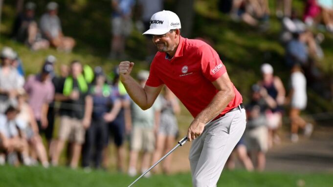 Golf: Bradley wygrywa w Cromwell z powodu błędu Fleetwooda

