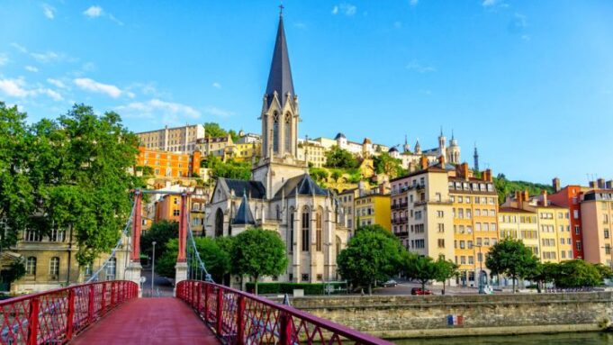 Lyon rzuca systemem Windows, biur i SQL Server

