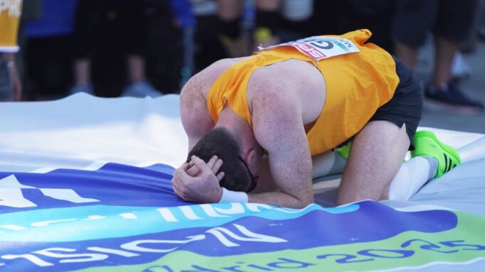 Niemieccy sportowcy dokonują fałszywych startów w drużynie

