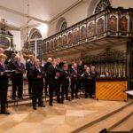 Nowy chór męski Geggstadt mija „New Vocal Academy”