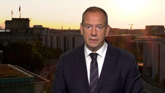 Przedstawiciel WEHR OTTE: Służba wojskowa to „Rezolucja”

