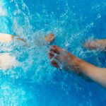 Rozwój koszulki pływackiej dla dzieci z funkcją ratownika