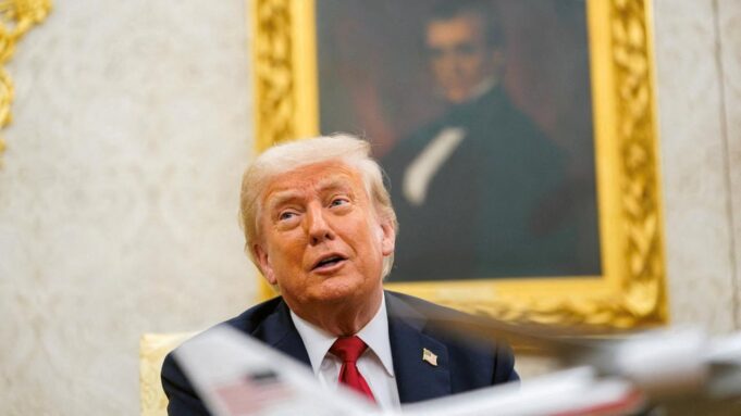 50-dniowy okres i zagrożenia: czy Trump pozostaje w pozycji wyprostowany pod presją Putina?

