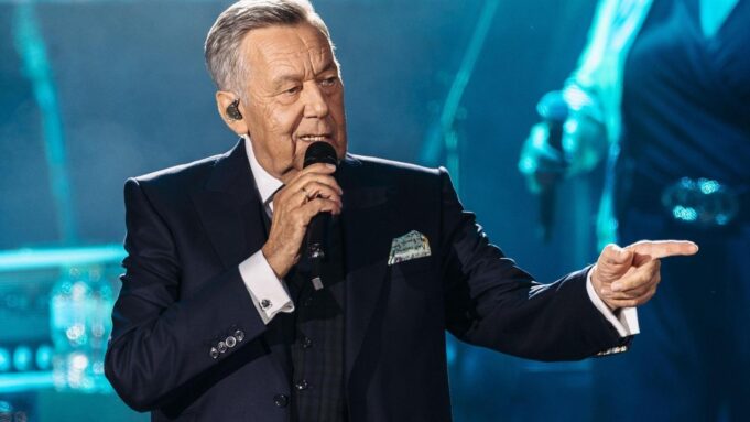 Cesarz organizuje najlepszy koncert w Elford

