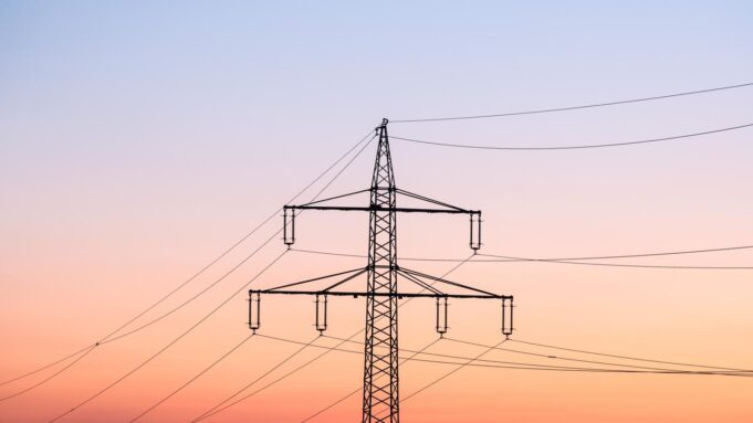 Jak łączą się ceny energii elektrycznej?

