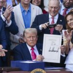 Trump podpisuje „duży rachunek” w Dzień Niepodległości